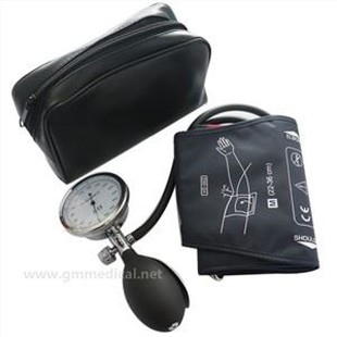 वयस्क मैनुअल रक्तचाप कफ, दबाव गेज और मुद्रास्फीति बल्ब गहरे नीले रंग के साथ एकल ट्यूब कफ।